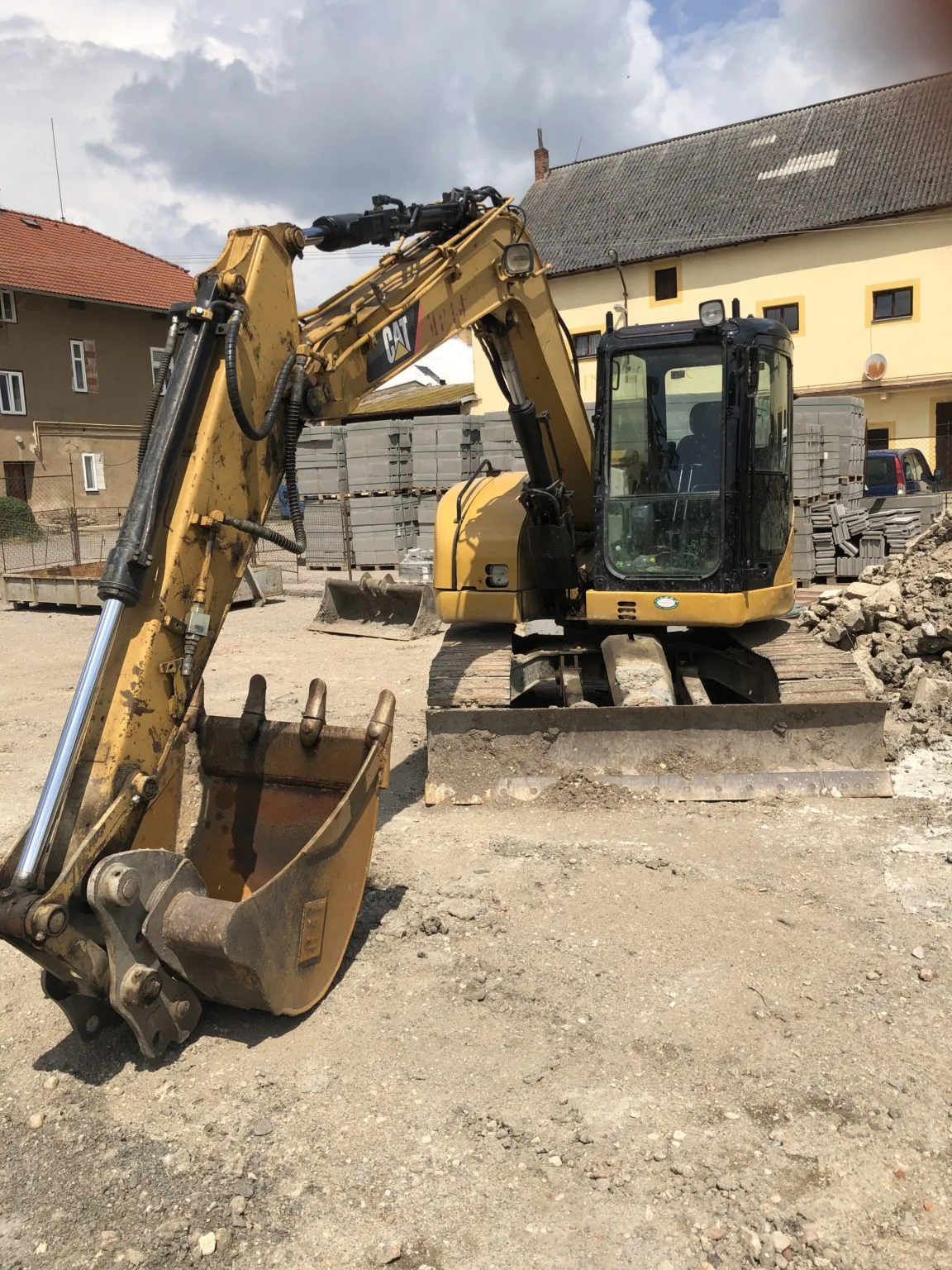 Stavební technika – dokončovací práce na zakázku